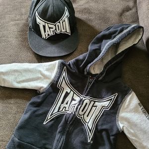 Tapout had and zip up hoodie